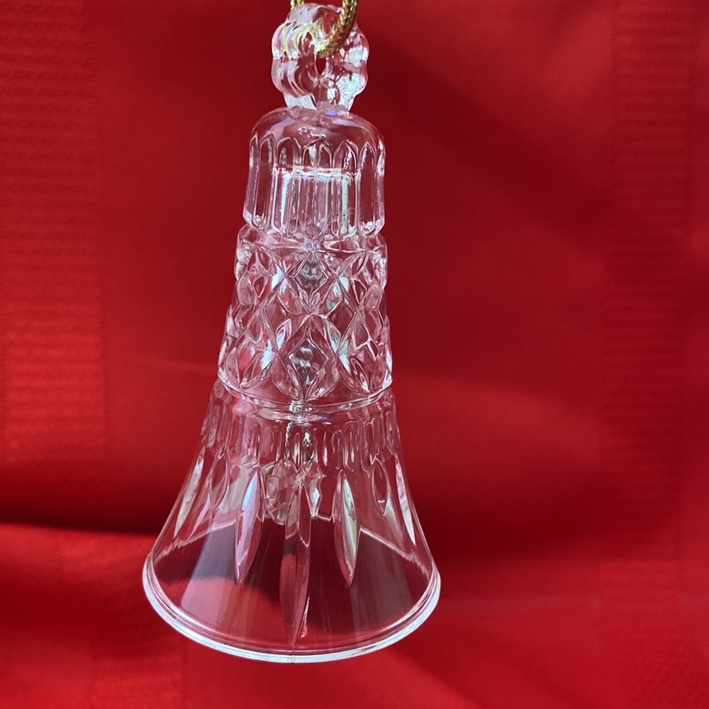Mikasa Crystal  "Heavenly Music" Colonial Bell Christmas Ornament - Picture 4 of 6